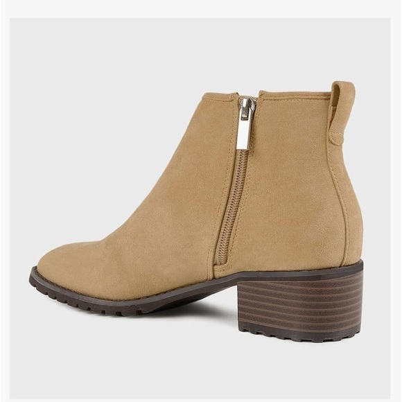 New Juliet Holy Womens Chelsea Ankle Boots V Cut Side Zipper Dress Bootie size 8 - Picture 4 of 5